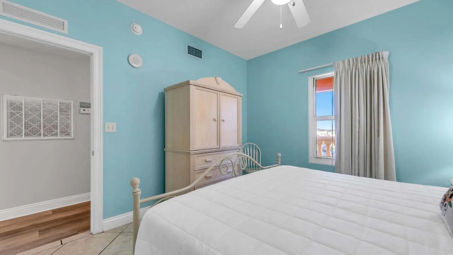 Calypso 2-504 West Aparthotel Panama City Beach